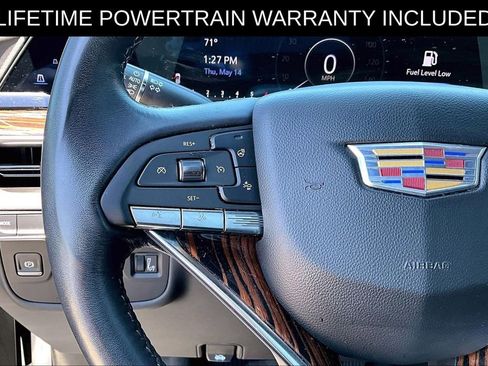 Used 2024 Cadillac Escalade Luxury RWD image 25