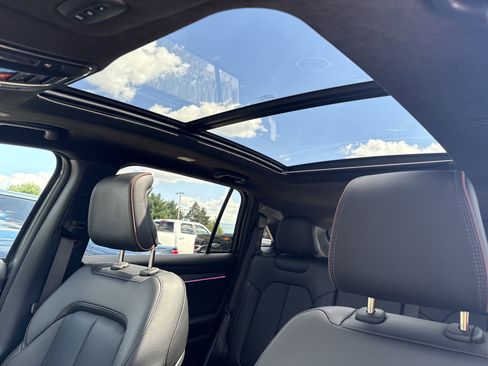 New 2025 Jeep Wagoneer S Launch Edition w/ Trailer Tow Group image 20