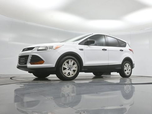 Used 2015 Ford Escape S FWD image 41
