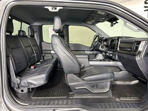 Used 2023 Ford F350 Lariat AWD/4WD image 9