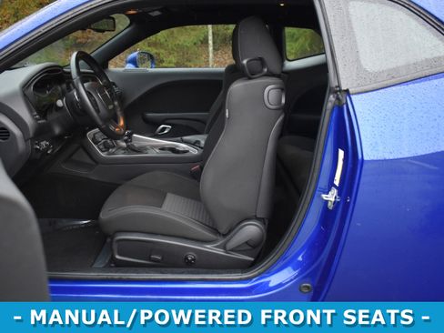 Used 2021 Dodge Challenger R/T w/ Blacktop Package image 4