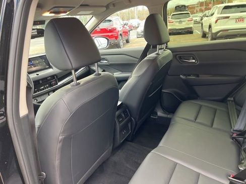 Used 2024 Nissan Rogue SL image 50