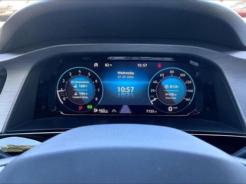 Used 2026 Volkswagen Atlas Cross Sport SE w/ Panoramic Sunroof Package FWD image 23