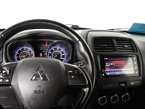 Used 2019 Mitsubishi Outlander Sport SE AWD/4WD image 16
