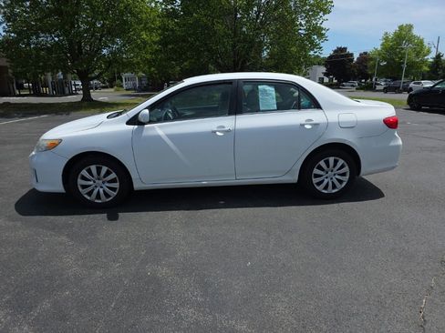Used 2013 Toyota Corolla LE FWD image 5