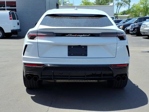 Used 2022 Lamborghini Urus AWD/4WD image 4