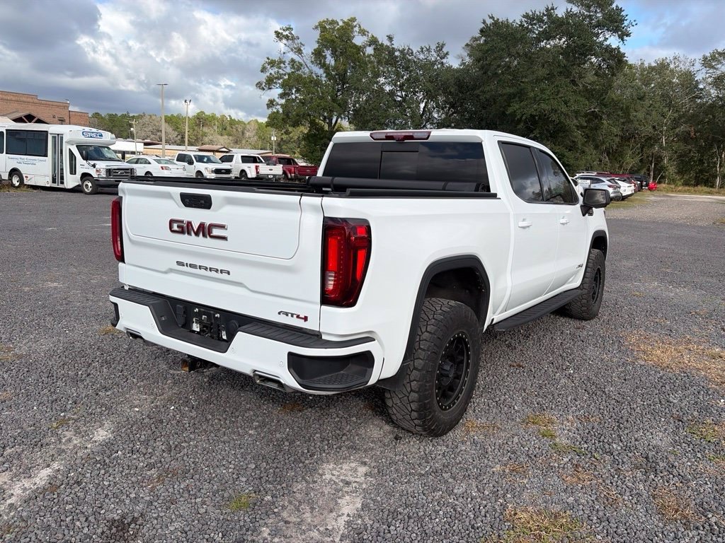 Used 2023 GMC Sierra 1500 AT4 w/ Technology Package AWD/4WD image 5