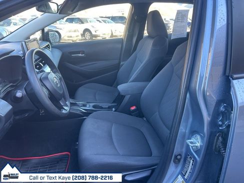 Used 2020 Toyota Corolla LE image 12