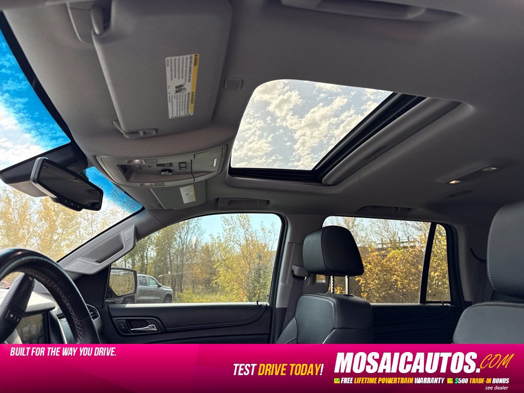 Used 2017 GMC Yukon SLT AWD/4WD image 7