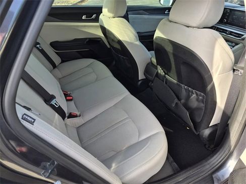 Used 2022 Kia K5 LXS image 14