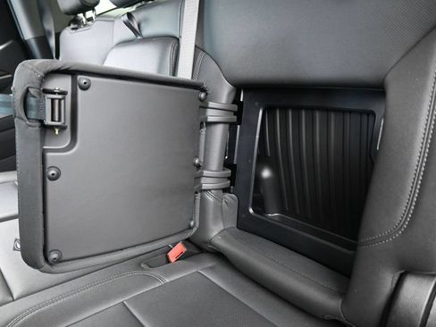 Used 2025 GMC Sierra 1500 SLT RWD image 36