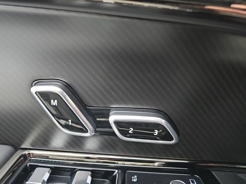 Used 2025 Land Rover Range Rover Sport SV Edition Two image 29