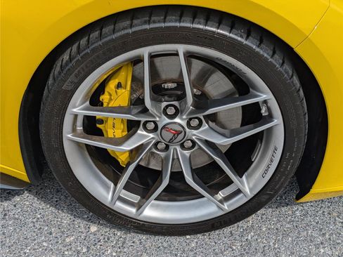 Used 2025 Chevrolet Corvette Z06 w/ Stealth Interior Trim Package RWD image 10