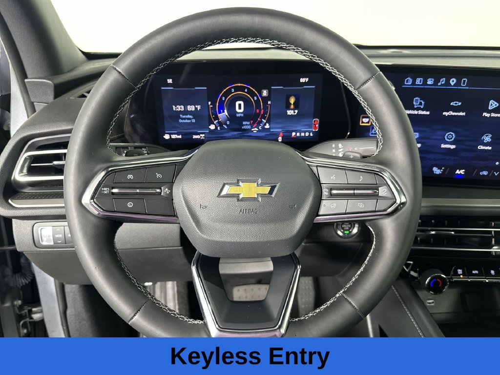 Used 2026 Chevrolet Traverse LT AWD/4WD image 13