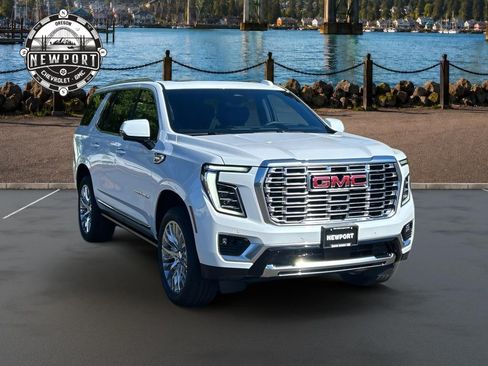 New 2026 GMC Yukon Denali w/ Denali Reserve Package AWD/4WD image 3
