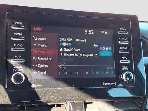 Used 2024 Toyota Camry SE image 19