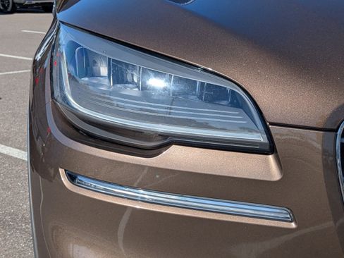 Used 2022 Lincoln Aviator Reserve w/ Equipment Group 201A image 9