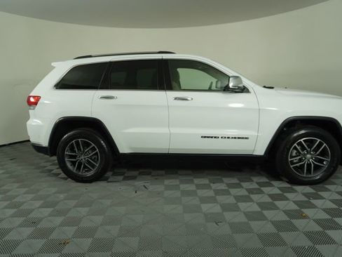 Used 2018 Jeep Grand Cherokee Limited image 8
