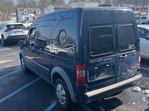 Used 2010 Ford Transit Connect XLT image 2