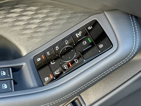 New 2026 Audi A6 Premium Plus AWD/4WD image 13