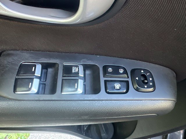 Used 2018 Kia Soul FWD image 11