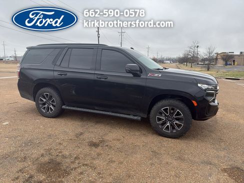 Used 2021 Chevrolet Tahoe Z71 w/ Z71 Signature Package image 1