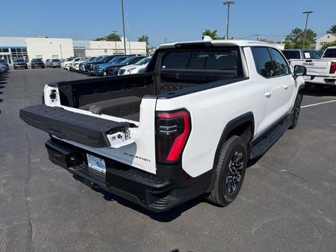 Certified 2026 GMC Sierra EV Elevation w/ Premium Package AWD/4WD image 6