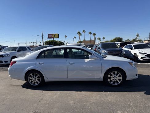 Used 2009 Toyota Avalon Limited image 14