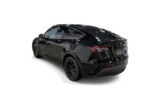Certified 2022 Tesla Model Y Long Range AWD/4WD image 4