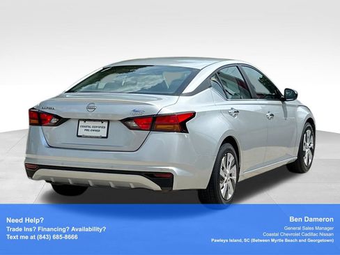 Used 2024 Nissan Altima 2.5 S FWD image 10