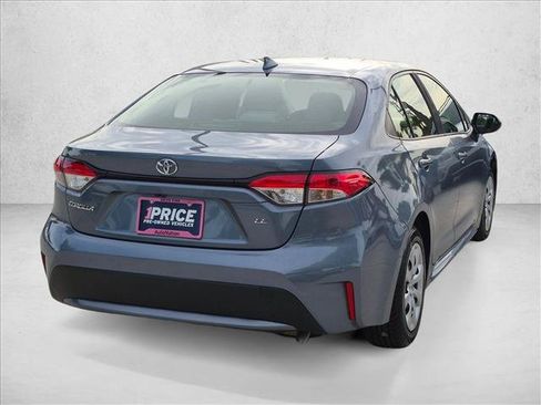 Used 2022 Toyota Corolla LE FWD image 5