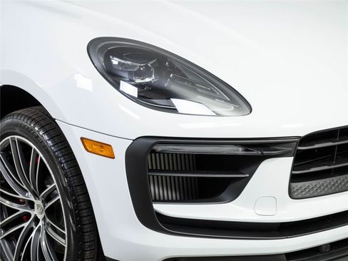 New 2026 Porsche Macan S AWD/4WD image 37