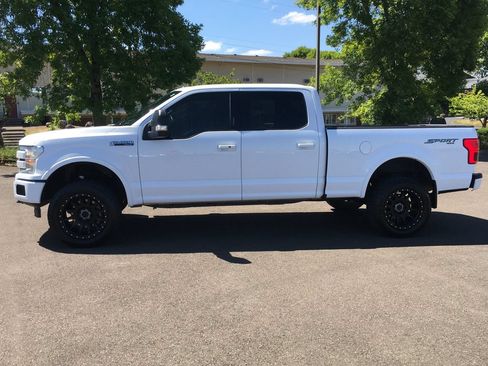 Used 2018 Ford F150 Lariat w/ Equipment Group 502A Luxury AWD/4WD image 3