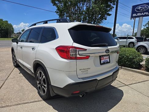 Used 2023 Subaru Ascent Touring AWD/4WD image 12