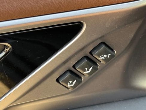 Used 2023 Subaru Outback Touring AWD/4WD image 37