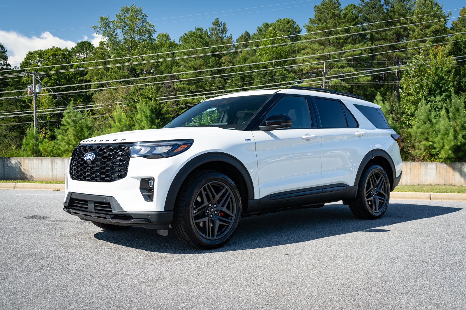 New 2027 Ford Explorer ST-Line w/ Premium Package AWD/4WD image 3