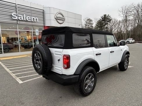 Used 2024 Ford Bronco Big Bend image 3