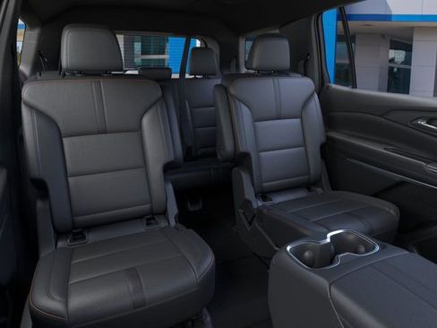 New 2026 Chevrolet Traverse High Country w/ LPO, Illumination Package FWD image 18