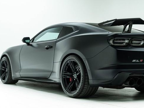 Used 2019 Chevrolet Camaro ZL1 image 19