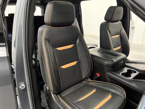 Used 2022 GMC Yukon XL AT4 AWD/4WD image 23