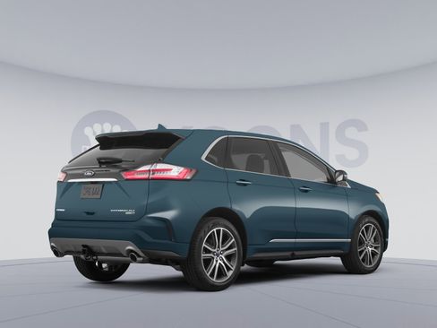 Used 2020 Ford Edge Titanium w/ Equipment Group 301A AWD/4WD image 4