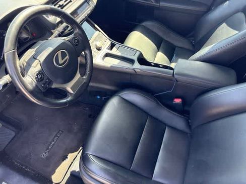 Used 2016 Lexus CT 200h w/ Seat Comfort Package FWD image 9