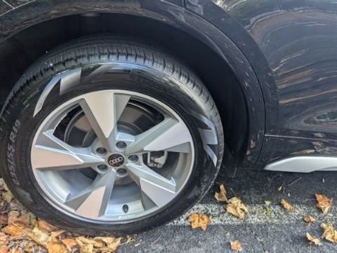 Used 2024 Audi Q5 2.0T Premium Plus w/ Premium Plus Package image 12