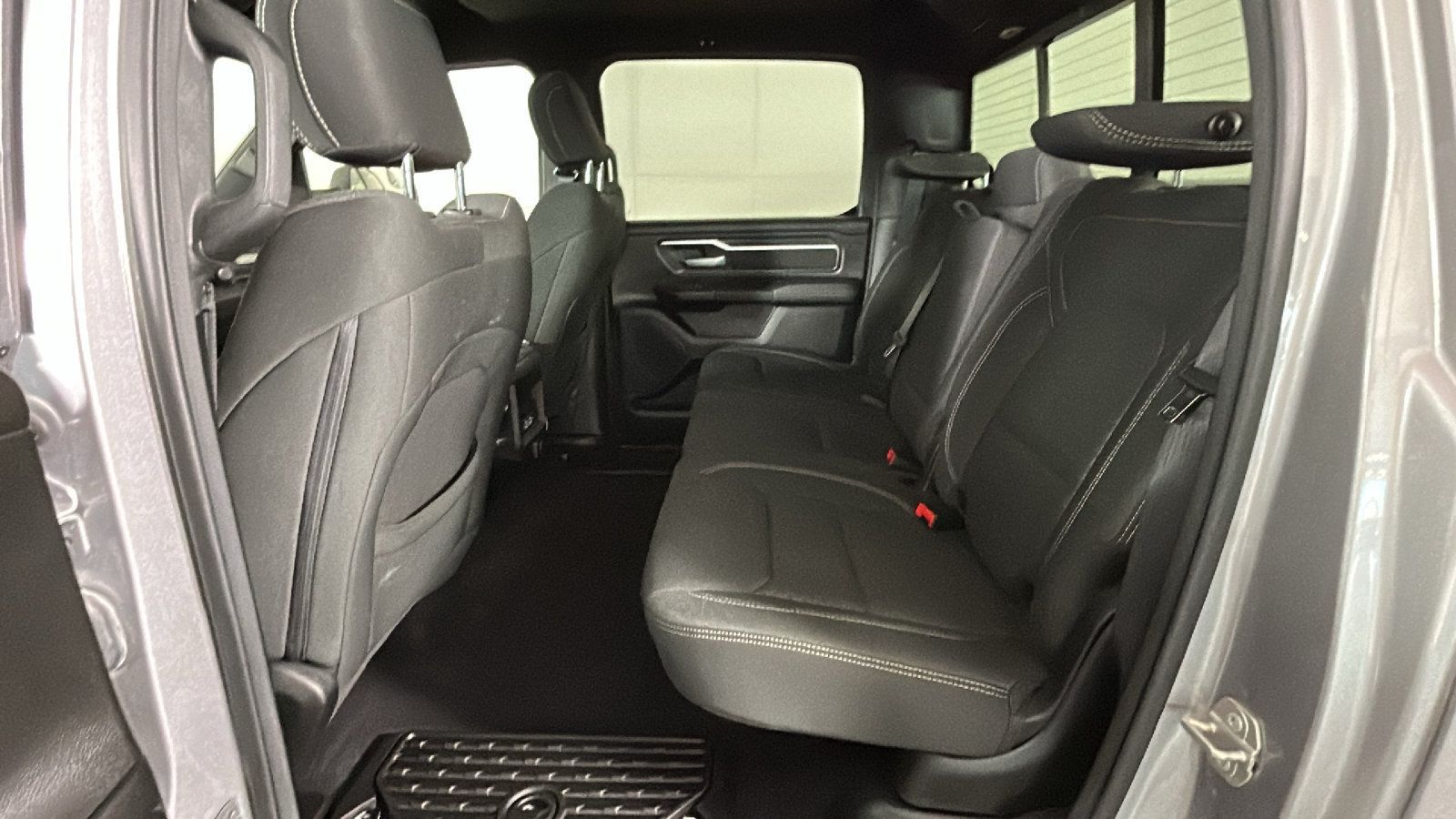 Used 2025 RAM 1500 Big Horn AWD/4WD image 31