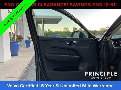 Certified 2023 Volvo XC60 B5 Core image 27