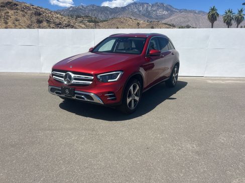 Used 2021 Mercedes-Benz GLC 300 image 1