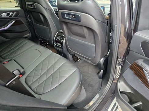 Used 2023 BMW X5 xDrive40i AWD/4WD image 35