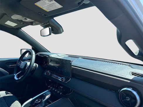 Used 2024 Chevrolet Colorado Z71 w/ Z71 Convenience Package 2 image 22