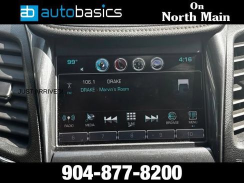 Used 2017 Chevrolet Impala Premier FWD image 29
