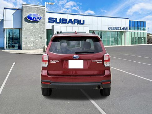 Used 2017 Subaru Forester 2.5i Premium AWD/4WD image 5